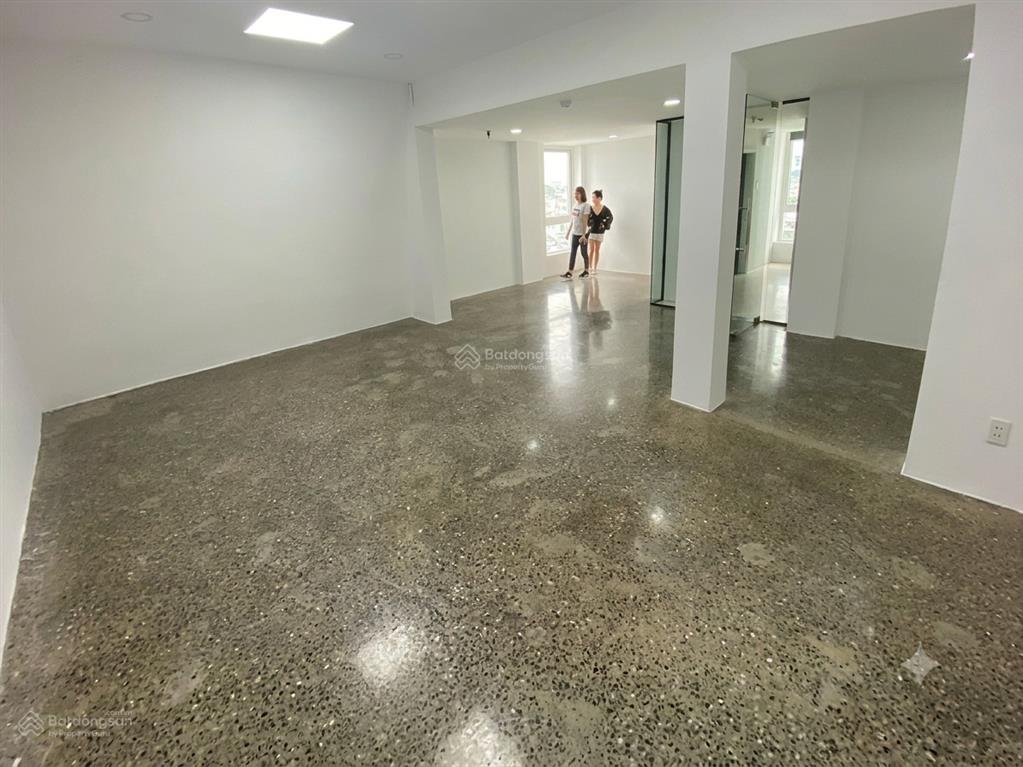 Tòa nhà thiết kế cổ điển mặt tiền võ văn tần, hầm 8 tầng dtsd 1000m2