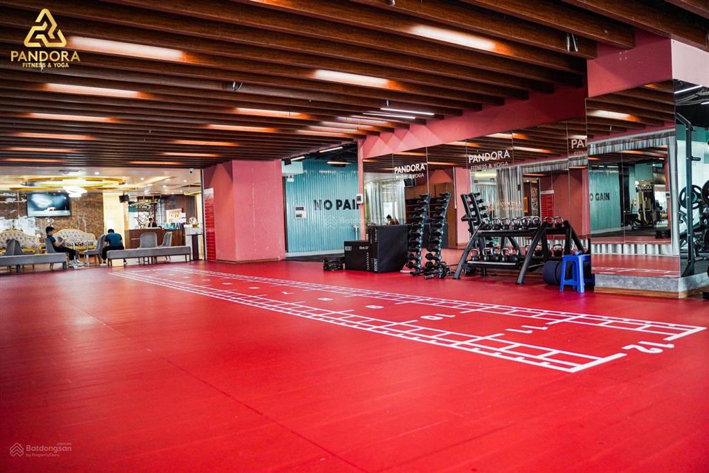 Cho thuê tòa nhà mặt tiền nguyễn chí thanh quận 5, trệt 4 lầu, dtsd ~1000m2