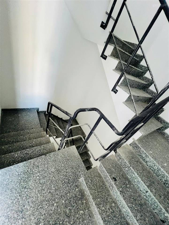 Tòa office mới xây mặt tiền ung văn khiêm, hầm 7 tầng nổi, dtsd ~1700m2