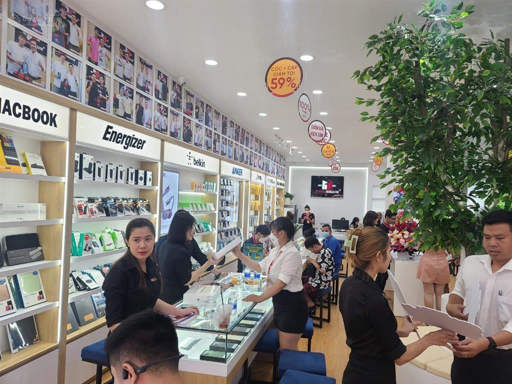 Cho thuê mặt bằng kinh doanh siêu mặt tiền 15m, diện tích đất 800m2 kèm khu văn phòng