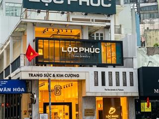 Cho thuê mặt bằng ngay ngã sáu phù đổng quận 1, trệt lầu ngang 8m