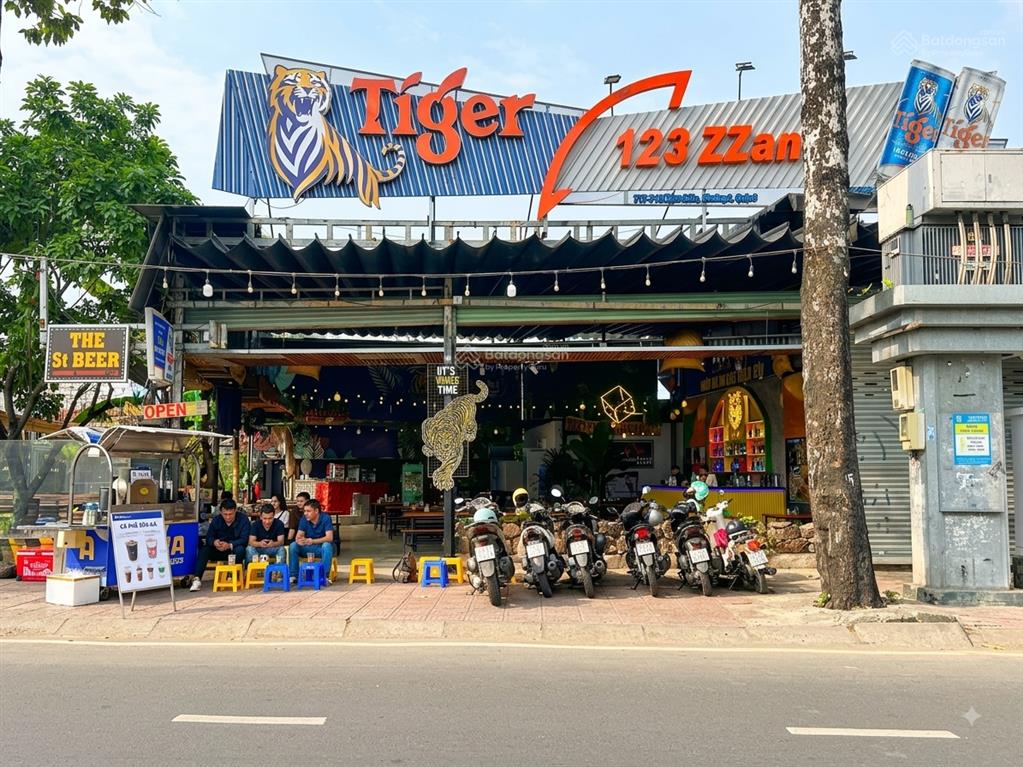 Cho thuê mặt bằng view sông ngang 30m, hoàng sa quận 3dtsd ~1100m2