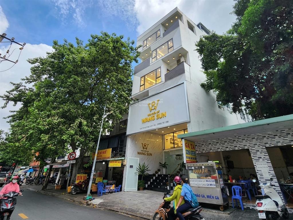 Tòa nhà mới xây gần ngã tư nguyễn văn trỗi tân bình, hầm 7 tầng nổi, dtsd ~1200m2