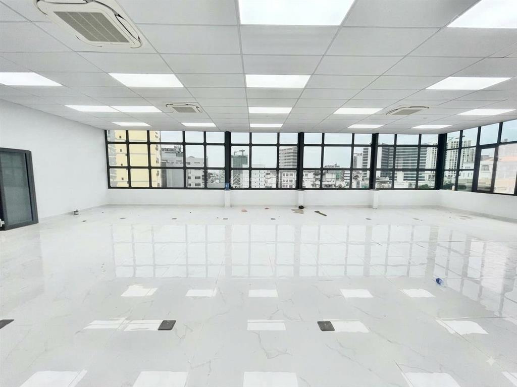 Tòa nhà mặt tiền phan đình phùng phú nhuận, dtsd ~1600m2 trệt 5 lầu