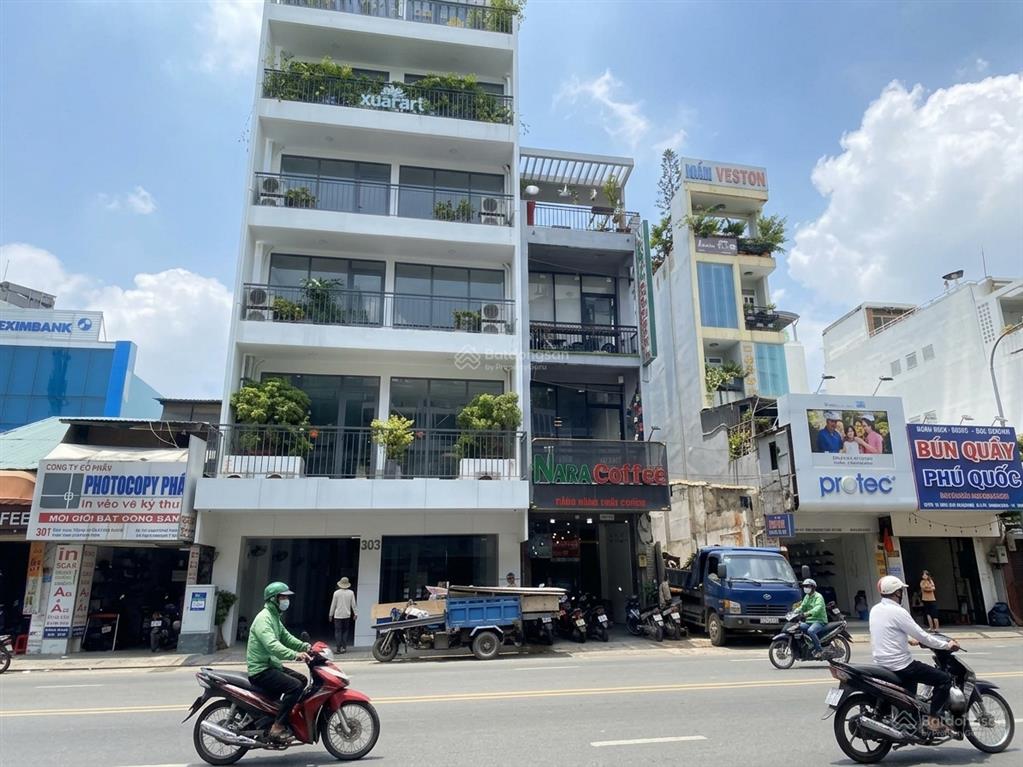 Tòa nhà mặt tiền phan đình phùng phú nhuận, dtsd ~1600m2 trệt 5 lầu