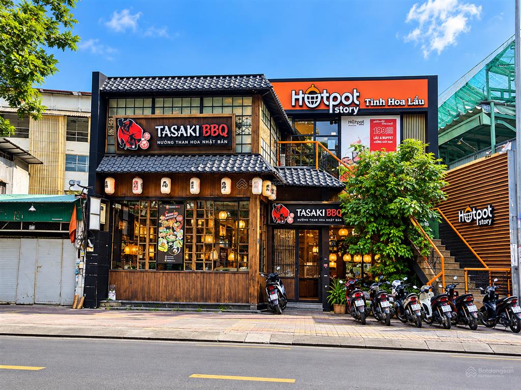 Phù hợp thời trang, f&b  cho thuê nguyên căn lê văn sỹ quận 3, ngang mặt tiền 10m