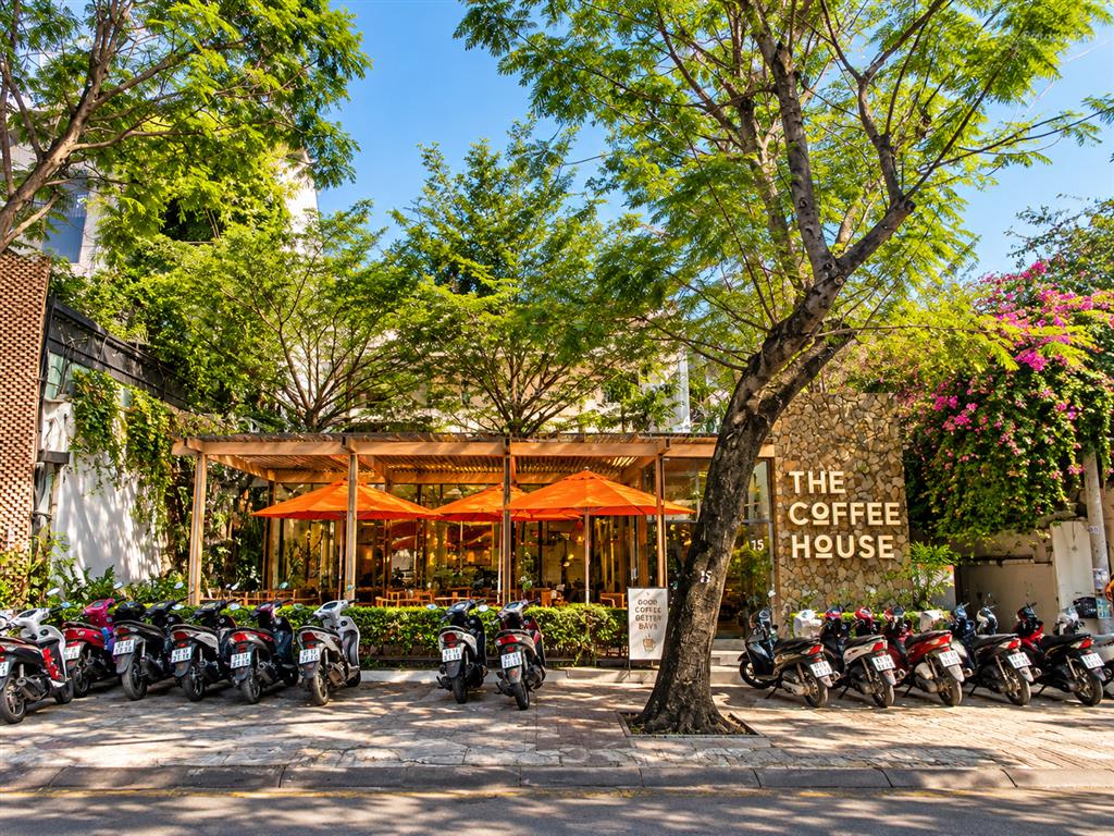 Cho thuê mặt bằng siêu vip ngang 16m xuân thủy thảo điền quận 2, dtsd ~900m2