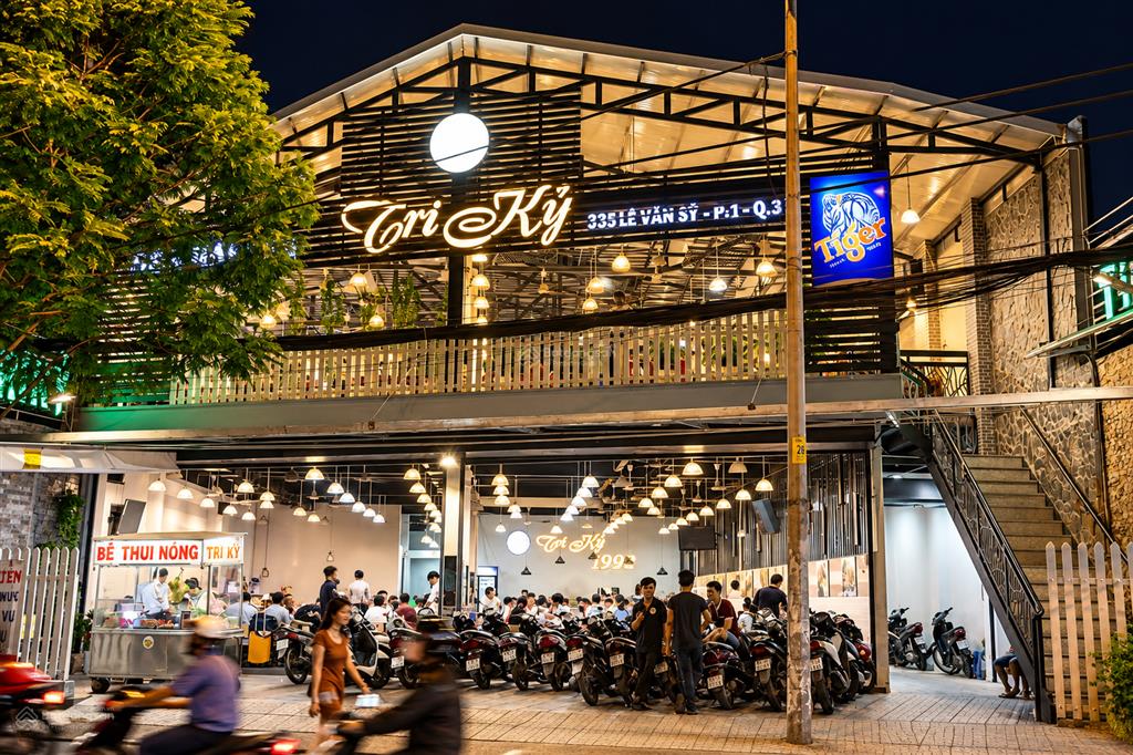 Cho thuê mặt bằng lê văn sỹ tân bình, trệt lầu dtsd 850m2, ngang khủng 18m