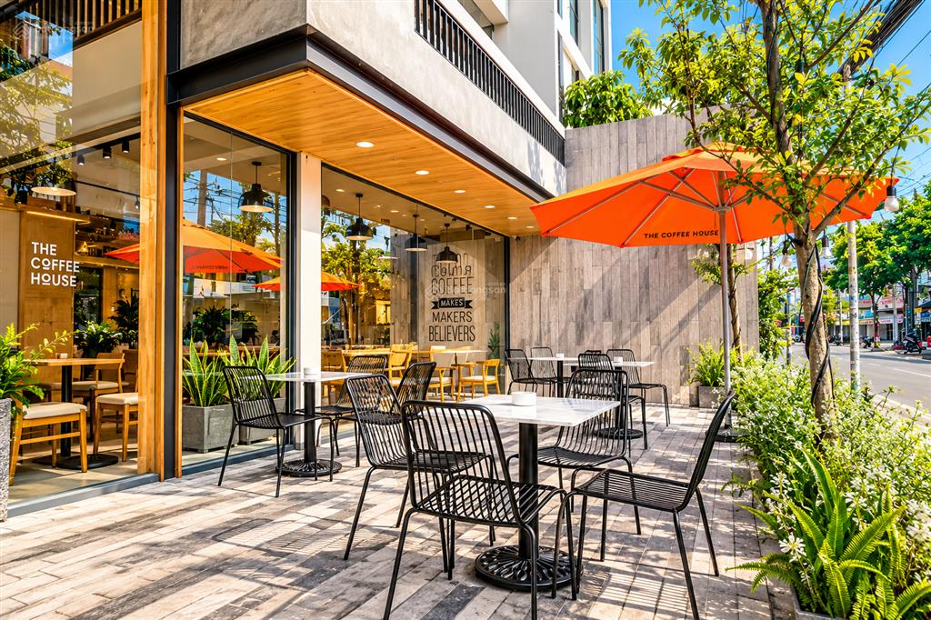 Mặt bằng 2 mặt tiền đồng nai quận 10, dtsd 400m2 + vỉa hè rộng