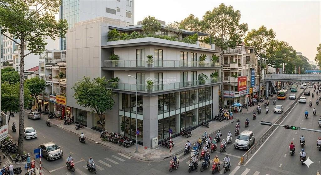 Tòa nhà mặt tiền dtsd 1.200m2 võ văn tần quận 3 chỉ 190tr/tháng