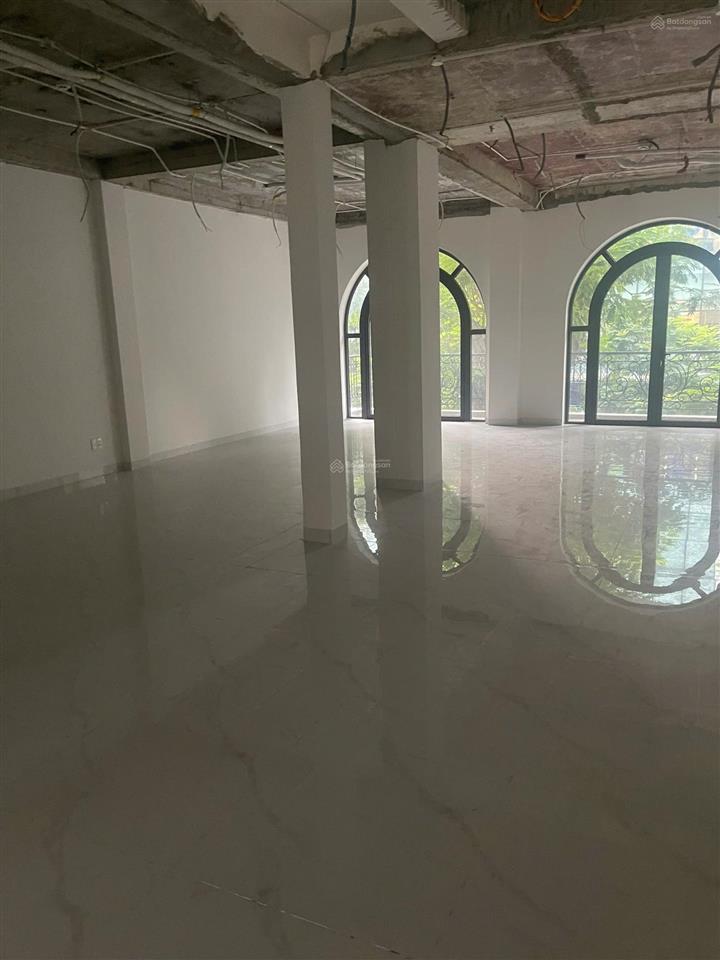 Cho thuê tòa nhà khu tú xương, điện biên phủ quận 3 ngang mặt tiền 14m, dtsd ~1300m2
