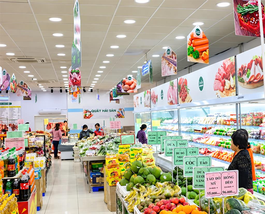 Cho thuê mặt bằng gần chợ bà chiểu, bình thạnh, ngang 10m, dtsd ~150m2