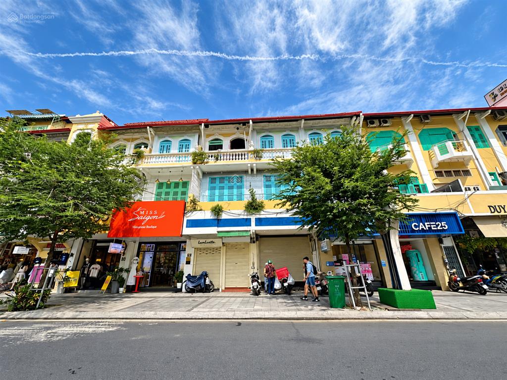 Mặt bằng hiếm mặt tiền trục lê lợi quận 1, dtsd ~1000m2, 3 lầu