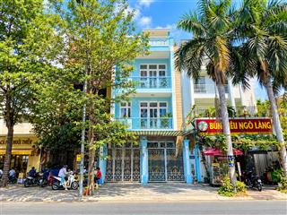 Building mới xây mặt tiền tạ hiện quận 2, hầm 8 tầng  dtsd ~1500m2