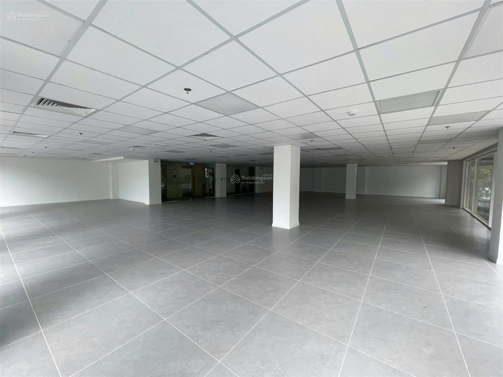 Cho thuê nhà góc 2 mặt tiền nguyễn thị minh khai, quận 1 gần ngã tư mạc đĩnh chi