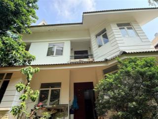 Villa sân vườn cho thuê tại 25 xuân thủy quận 2, trệt lầu dtsd ~ 600m2