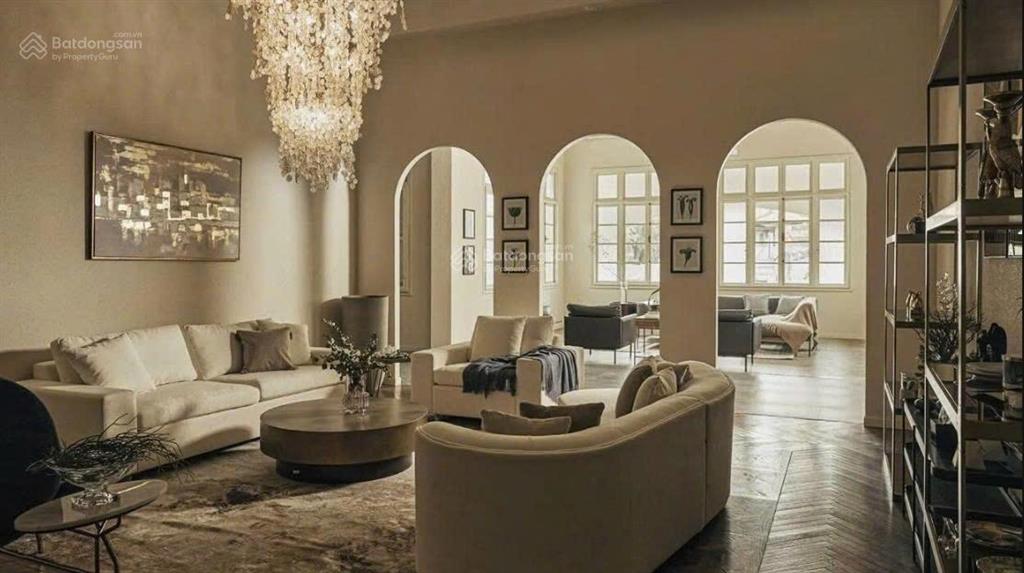 Cho thuê nhà mặt tiền đẹp nguyễn thị thập, quận 7  15m x 40m