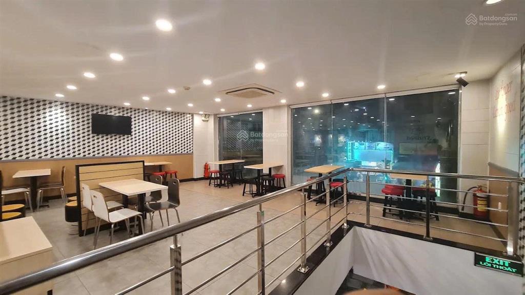 Cho thuê góc 2 mặt tiền phường đa kao quận 1, trệt lầu dtsd ~400m2