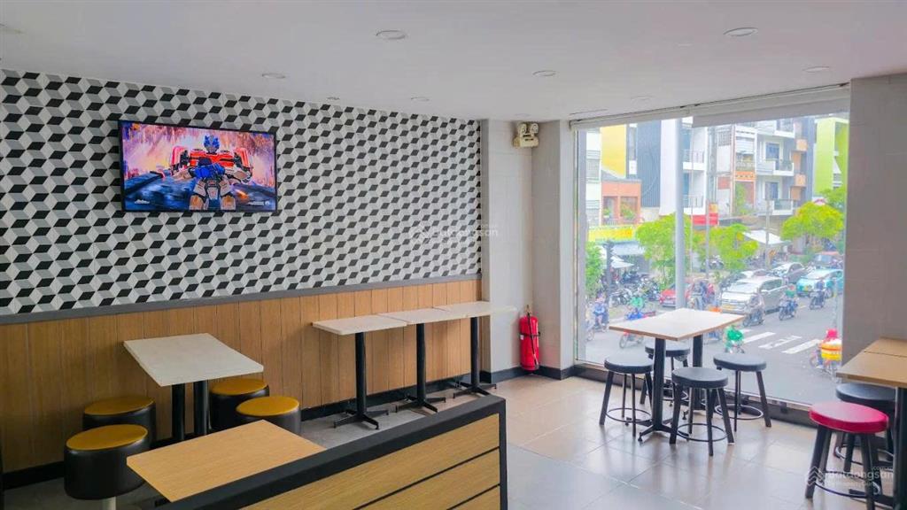 Cho thuê góc 2 mặt tiền phường đa kao quận 1, trệt lầu dtsd ~400m2