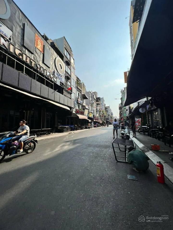 Cho thuê nhà hai mặt tiền bùi viện, quận 1  trệt 2 lầu dtsd ~250m2
