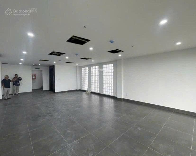Cho thuê nhà 2 mặt tiền hai bà trưng và võ thị sáu quận 1 5 x 20m, hầm trệt 6 lầu st tm pccc