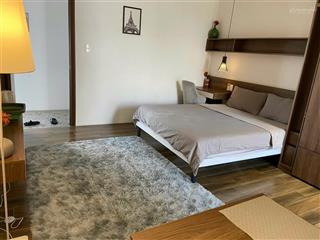 Căn hộ studio full nội thất cực đẹp nội. có ban công thoáng mát, đầy đủ tiện nghi. (đúng giá)