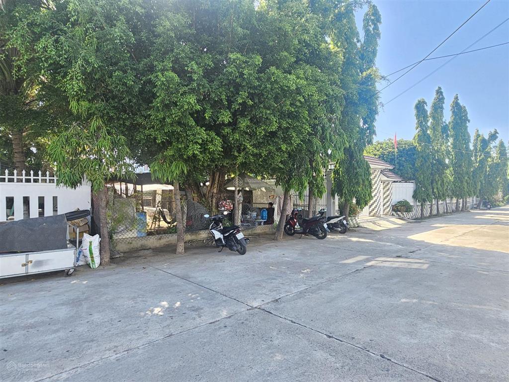 Hàng siêu vip ven sông, mặt tiền 10m nằm tại kkt vân phong