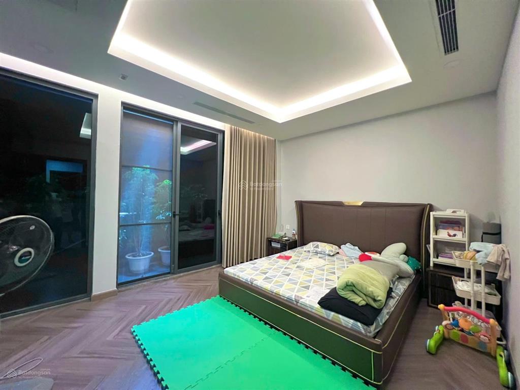 Bán gấp nhà mặt phố tại mặt đường hoàng công, 19,9 tỷ, 60 m2, 2pn, 2wc