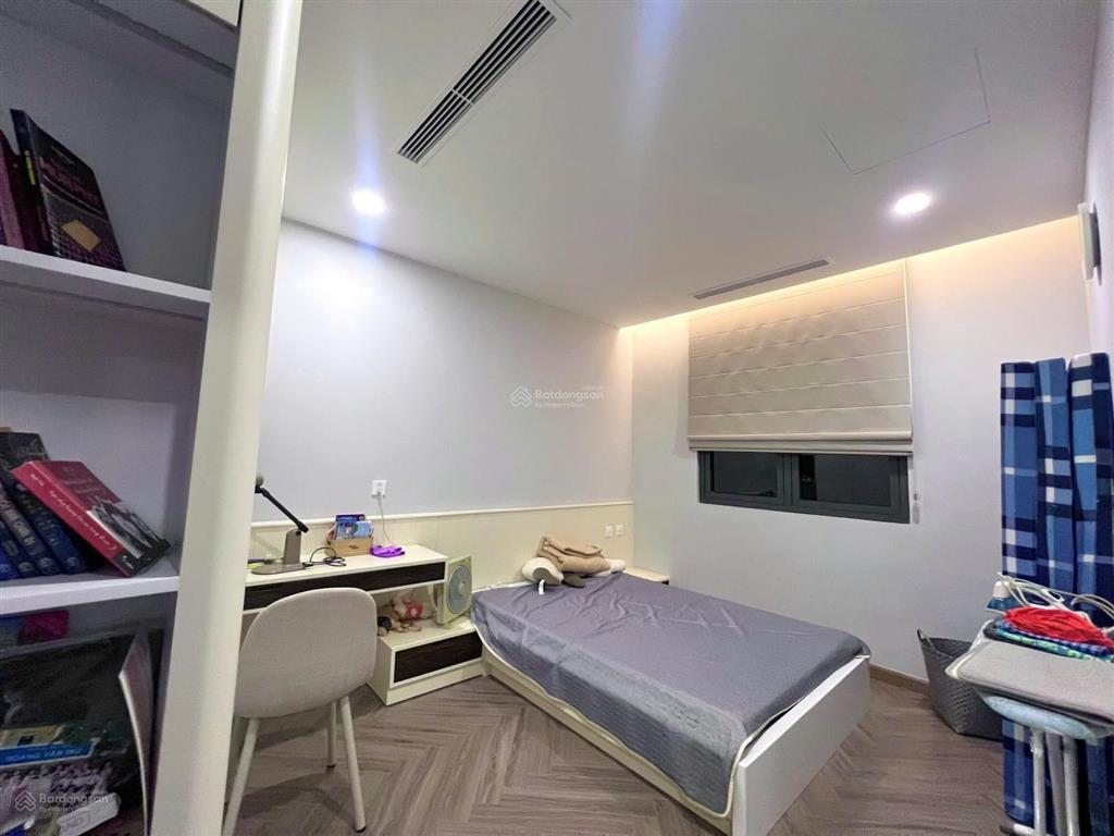 Bán gấp nhà mặt phố tại mặt đường hoàng công, 19,9 tỷ, 60 m2, 2pn, 2wc