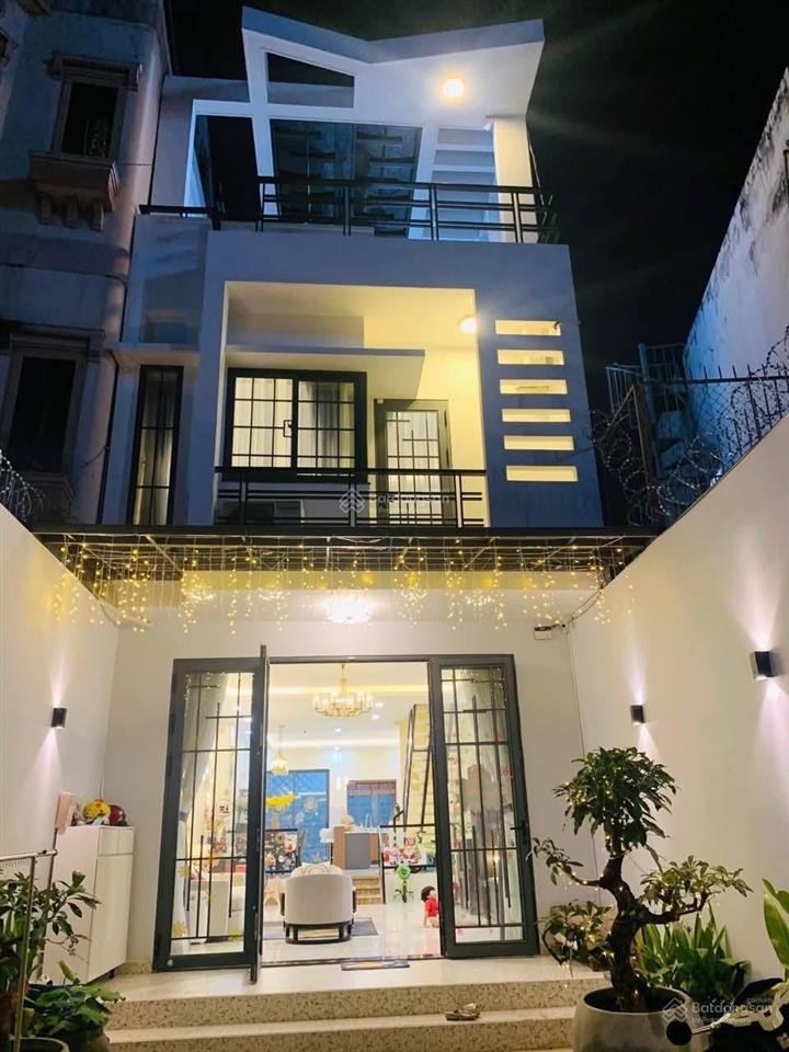 Nhà đẹp, hẻm 8m  phạm phú thứ  3 tầng, 5x21  rõ ràng chuẩn 100%