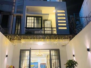 Nhà đẹp, hẻm 8m  phạm phú thứ  3 tầng, 4.7x20.4m cam kết chuẩn 100%