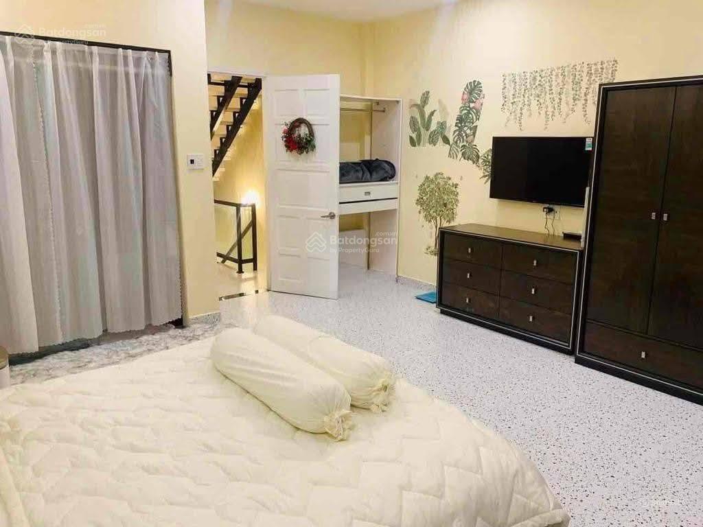 Nhà đẹp, hẻm 8m  phạm phú thứ  3 tầng, 5x21  rõ ràng chuẩn 100%