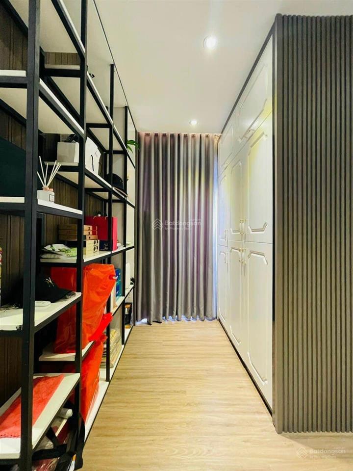 Nhà đẹp, hẻm 8m  khu vip bàu cát  5 tầng, 5x16  cho thuê 50tr/tháng