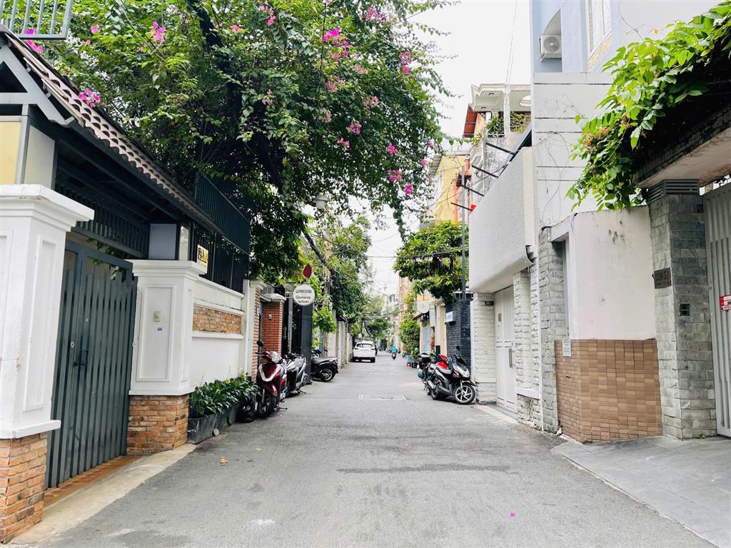 Nhà đẹp, hẻm 8m  nguyễn bá tòng  5 tầng, 5x18m  rõ ràng chuẩn 100%