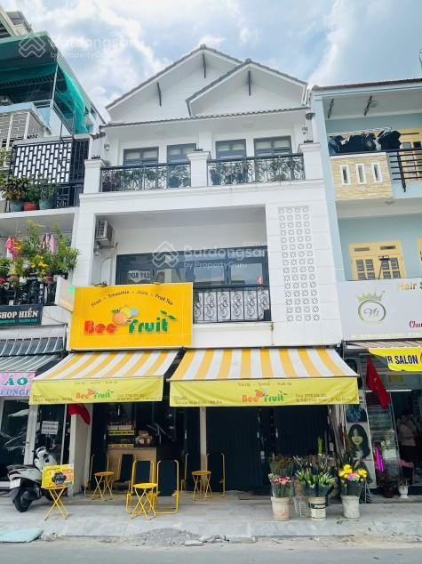 Bán nhà mặt tiền 6m4 chính chủ, quận 1, thiên đường spa & nail, còn thương lượng mạnh
