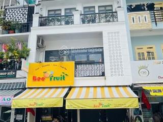 Bán nhà mặt tiền 6m4 chính chủ, quận 1, thiên đường spa & nail, còn thương lượng mạnh