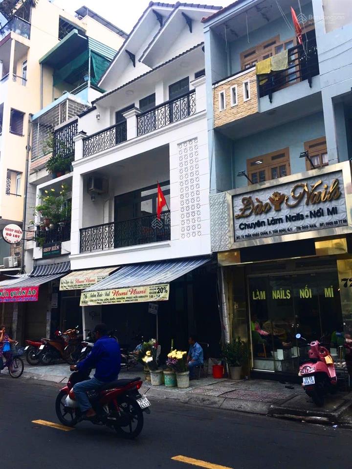 Bán nhà mặt tiền 6m4 chính chủ, quận 1, thiên đường spa & nail, còn thương lượng mạnh