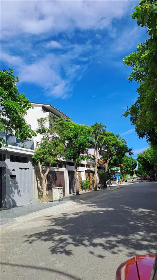 Bán đất đường 15 m khu đô thị gần sun bìa đỏ cá nhân