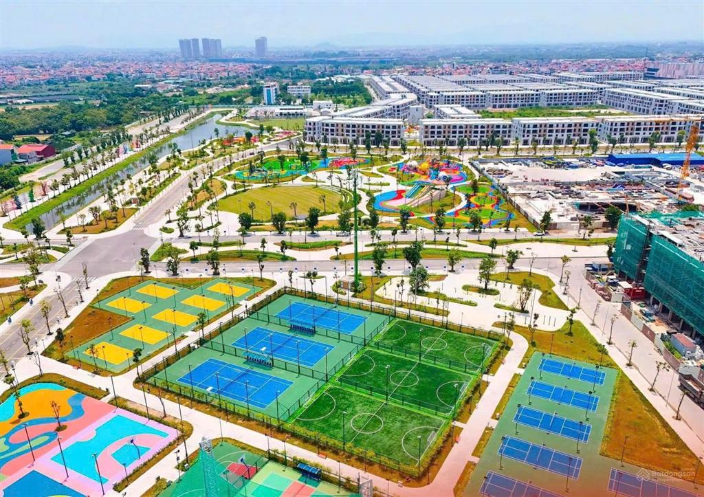 Cắt lỗ 8 tỷ căn shop đông nam view hồ, công viên trung tâm vin đan phượng.  0942 899 ***