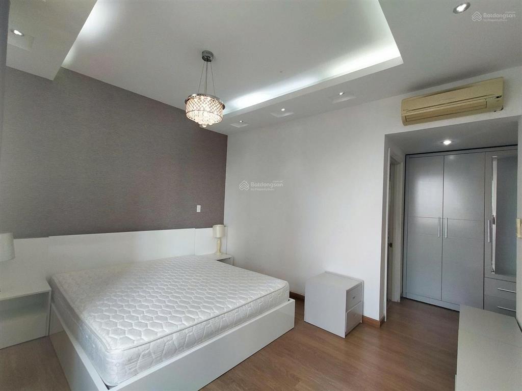 Chính chủ cho thuê căn hộ 3 phòng ngủ, 146m2, riverpark residence phú mỹ hưng, q7, 1600$