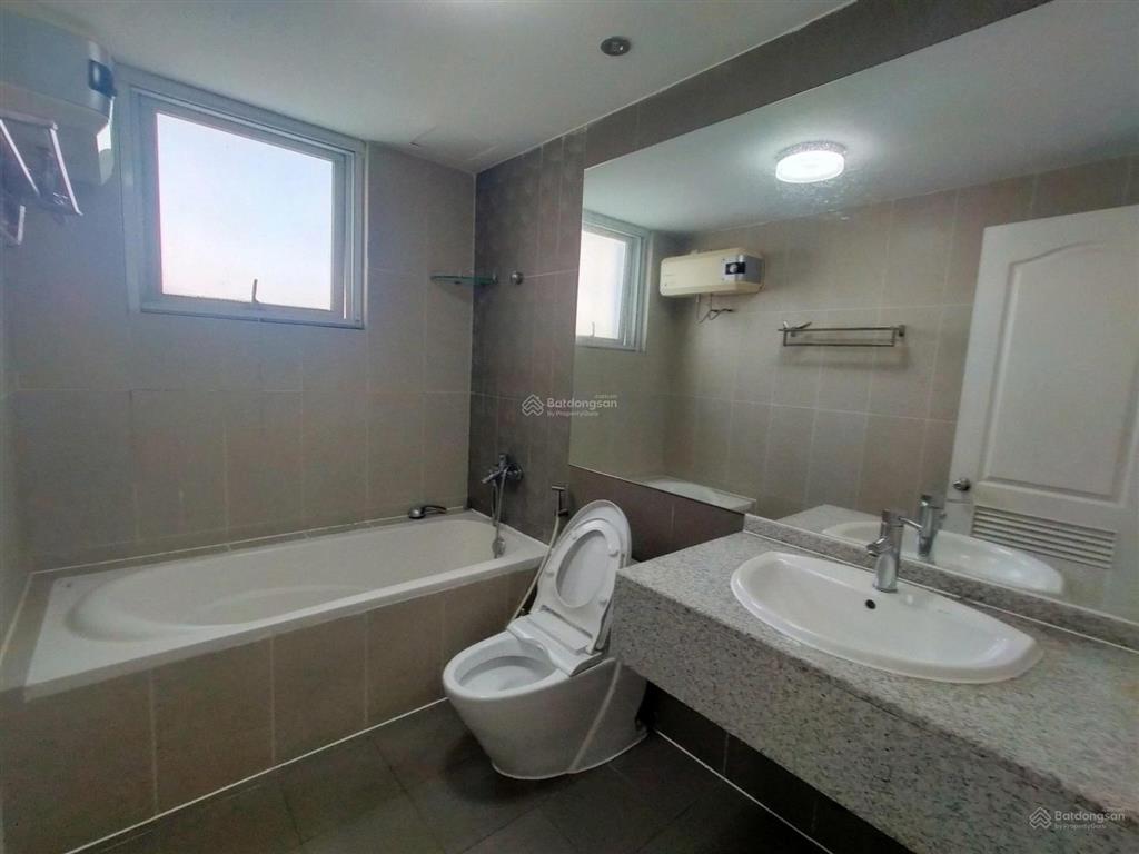 Chính chủ cho thuê căn hộ 3 phòng ngủ, 146m2, riverpark residence phú mỹ hưng, q7, 1600$