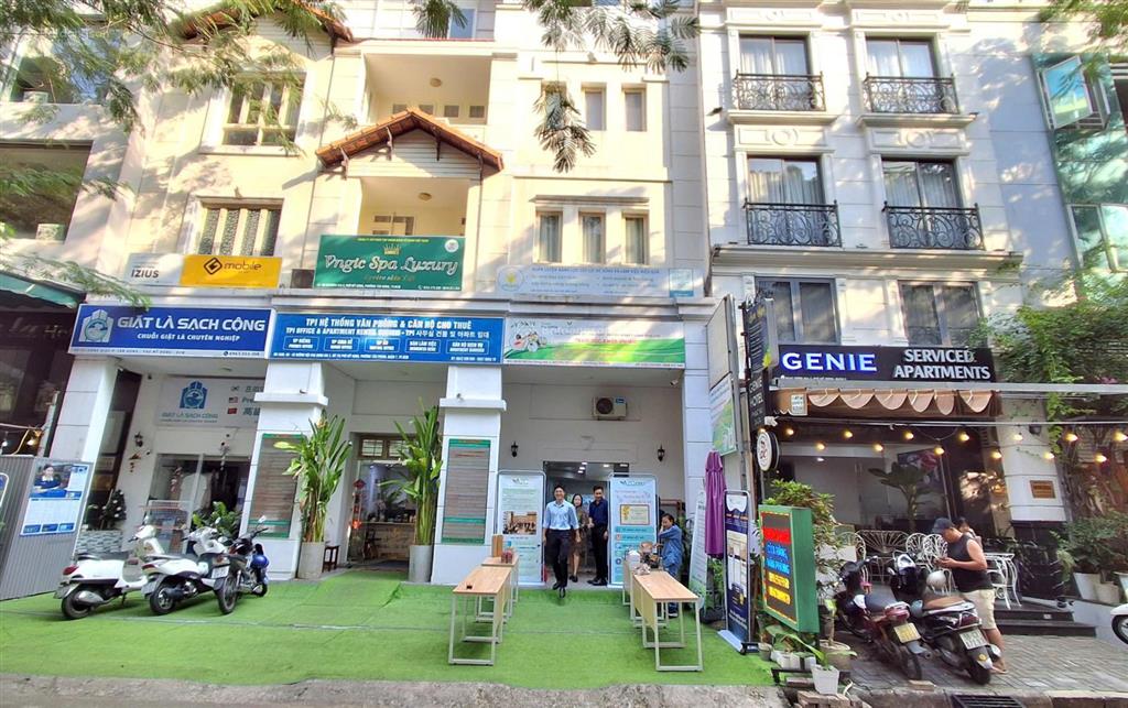 Cho thuê mặt tiền nhà, 4042 đường hưng gia 2, phú mỹ hưng, quận 7, gần khu cao cấp midtown