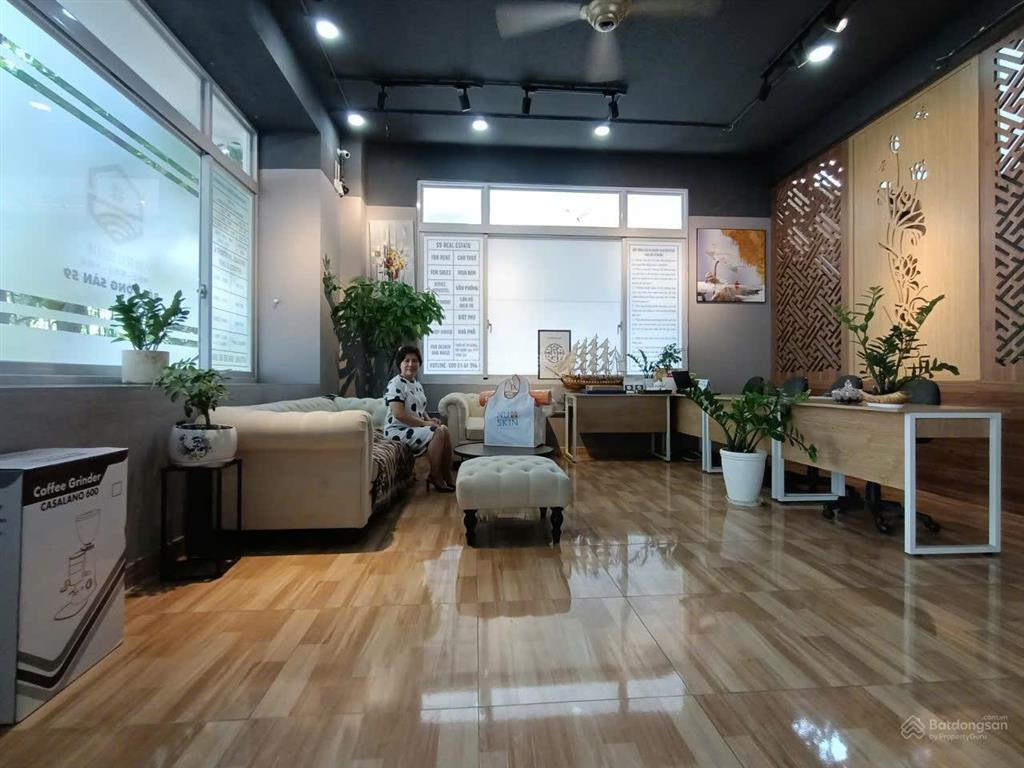 Cho thuê mặt tiền nhà, 4042 đường hưng gia 2, phú mỹ hưng, quận 7, gần khu cao cấp midtown