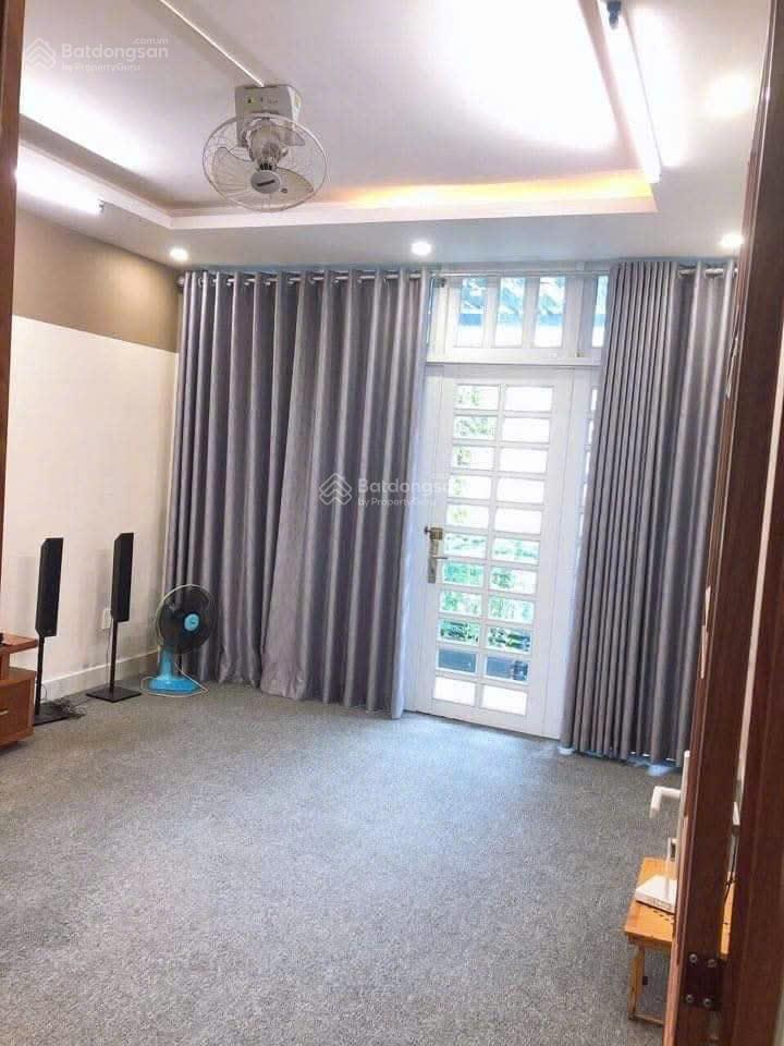 Cần bán gấp nhà 1 lầu hẻm 6m đường tân quý, 4m x 14m, giá 7.98 tỷ