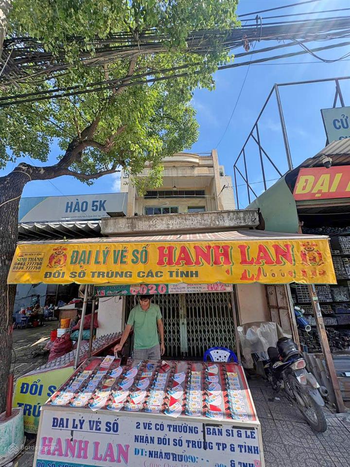 Bây giờ, nghe đến hạ giá có lẽ chẳng còn mấy ai bất ngờ.
