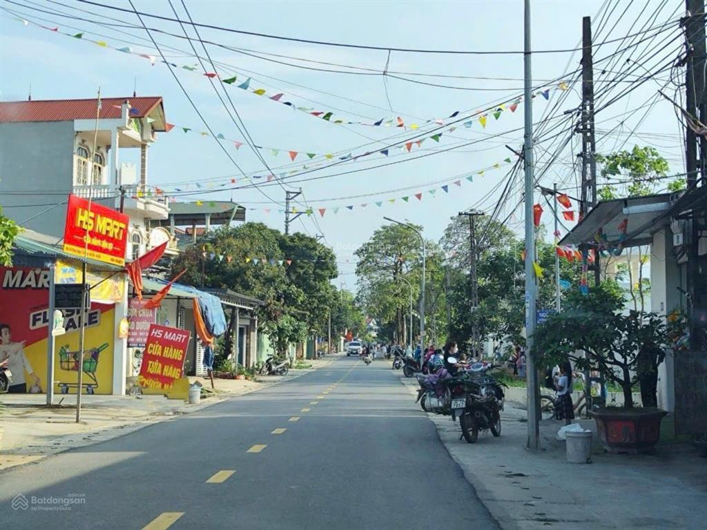 Bán đất hòa lạc gần đhqg và ubnd xã, 100m2, full thổ cư, giá tốt.  0967 778 ***