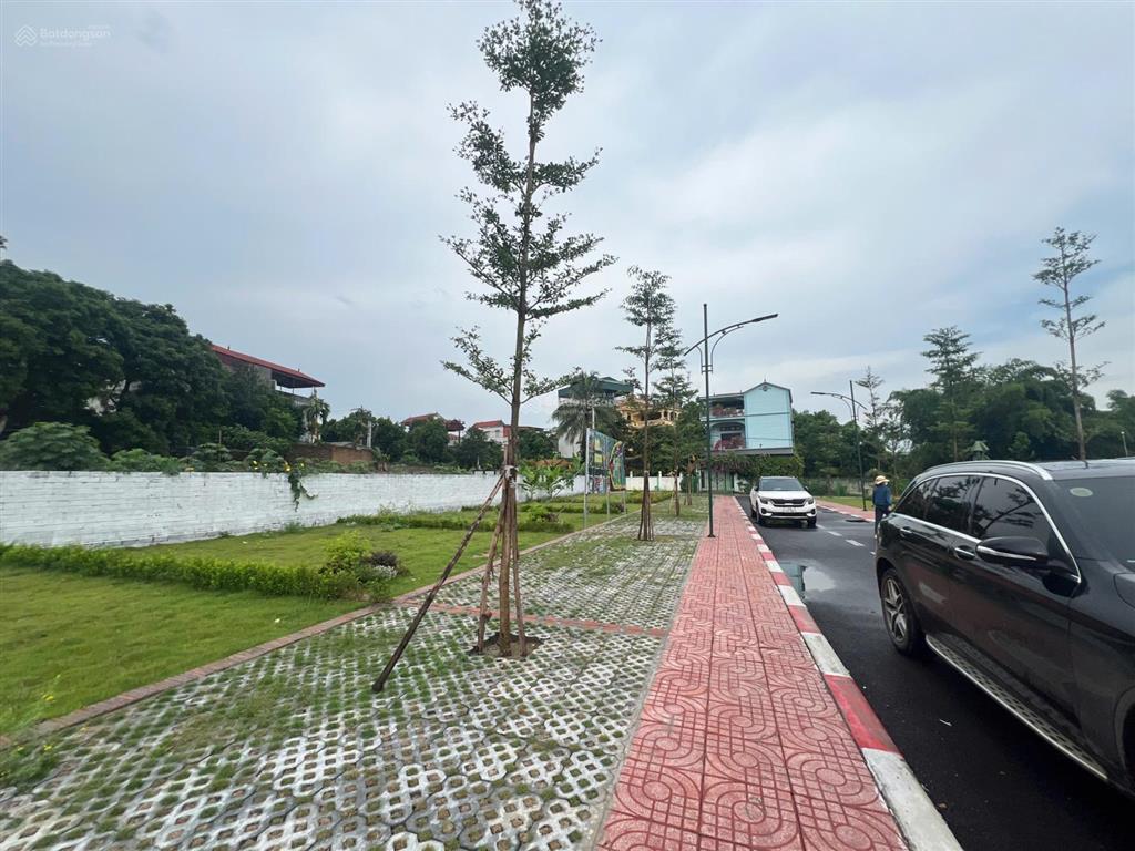 Bán đất cạnh chợ hòa lạc và đhgq, 100m2, ngay khu dân cư, giá cực tốt,  0967 778 ***