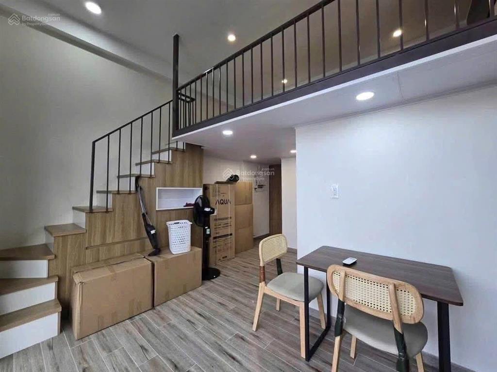 Cho thuê căn hộ duplex ban công full nội thất ngay đh văn hiến quận tân phú
