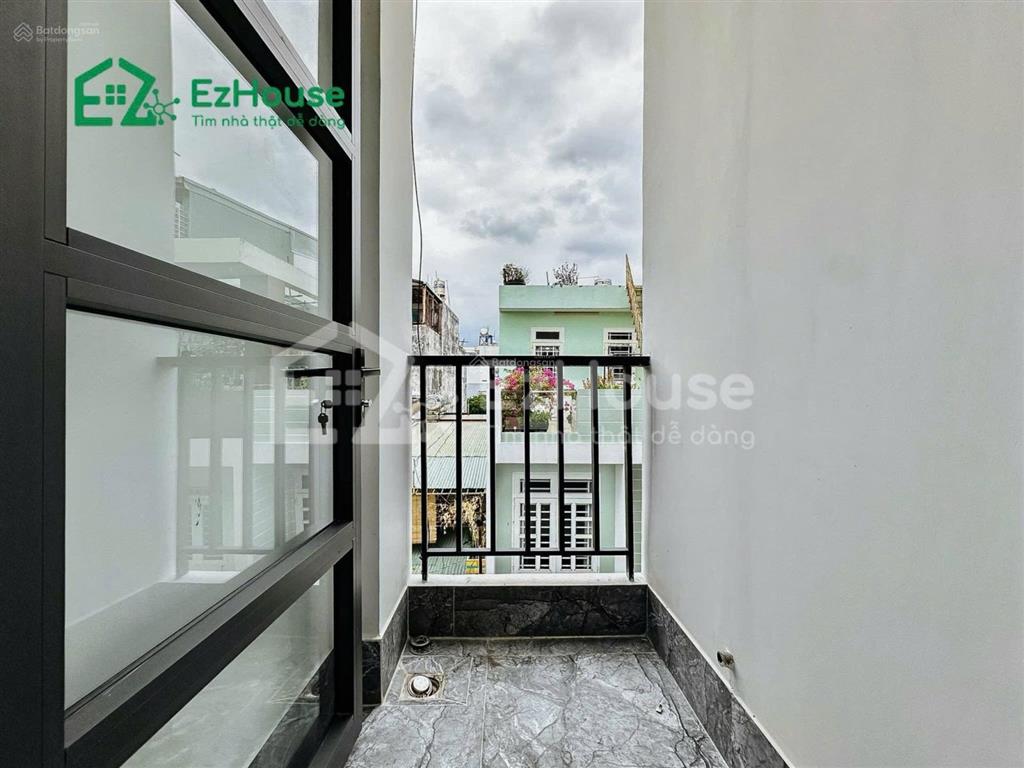 Duplex ban công máy giặt riêng ngay đh công thương quận tân phú