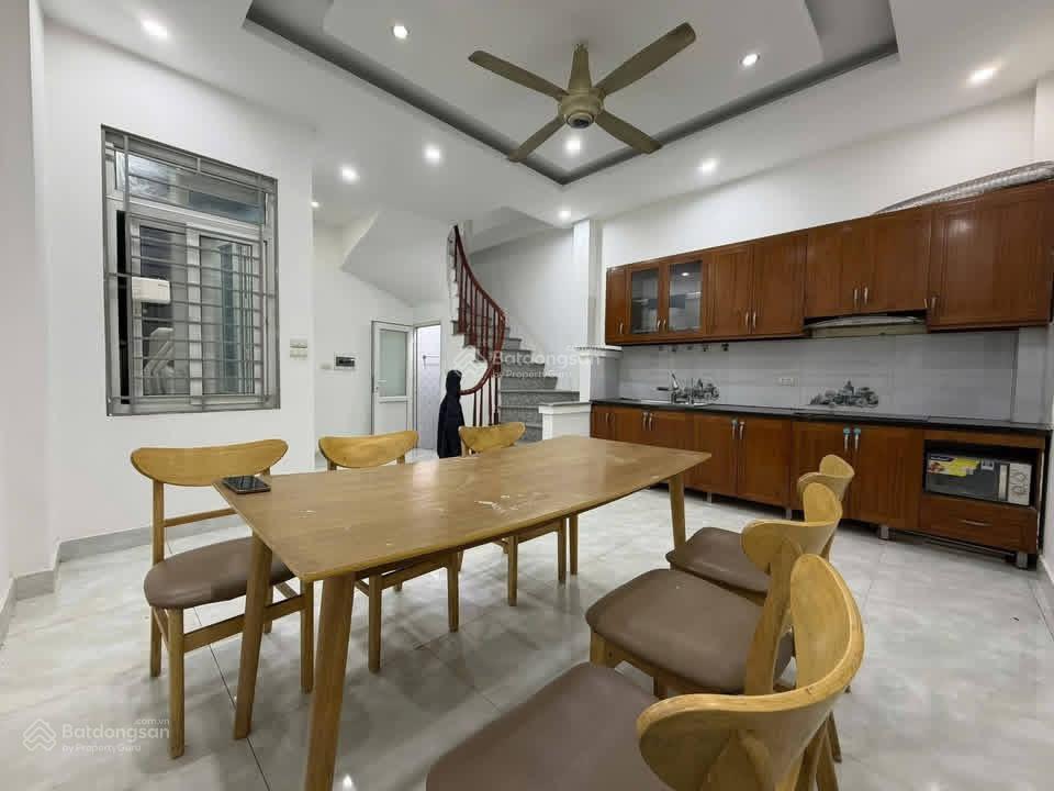 Bán nhà riêng chính chủ tại kim ngưu, phường hai bà trưng. diện tích 60 m2  4 tầng  mặt tiền 5 m